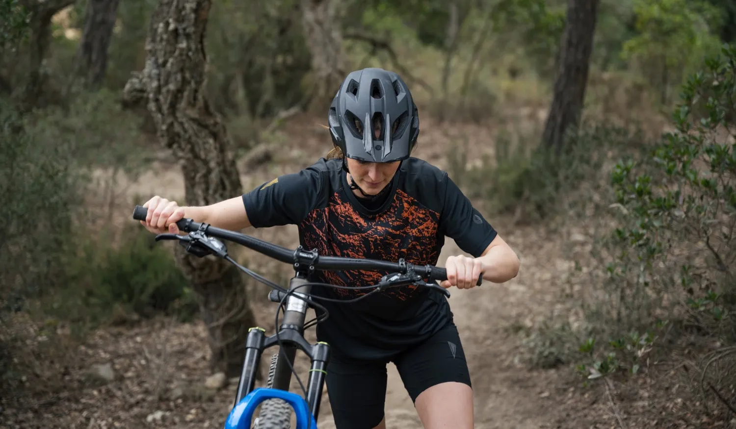 Geel dames fietsshirt kopen? Shop de okergele Golden Hour jersey